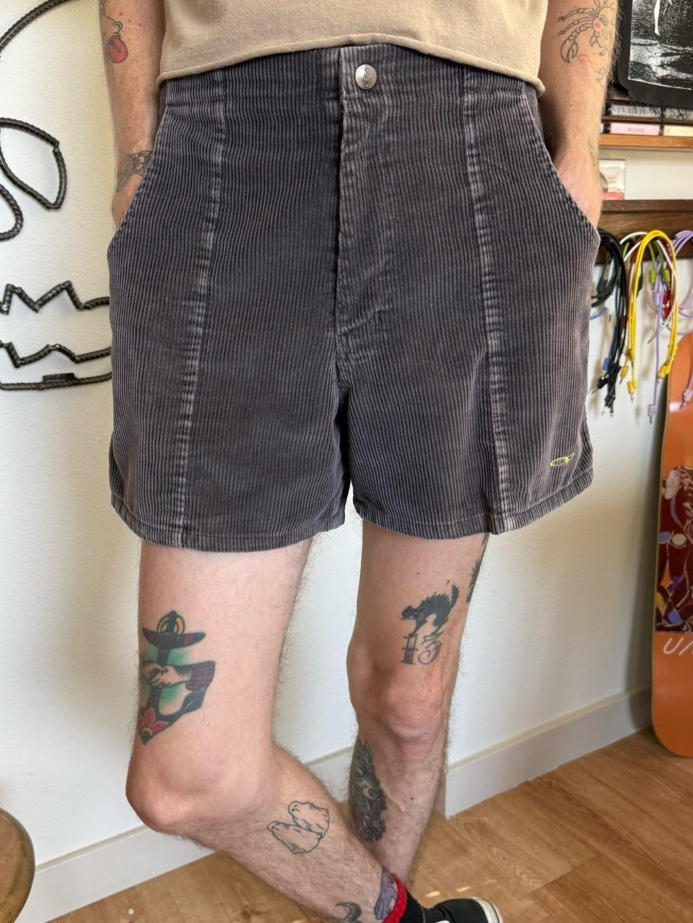 Vintage 90s OP Ocean Pacific Corduroy Shorts ~ Size 32